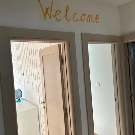 Lägenhet Ana's 2 Bedrooms Lovely Flat Podgorica