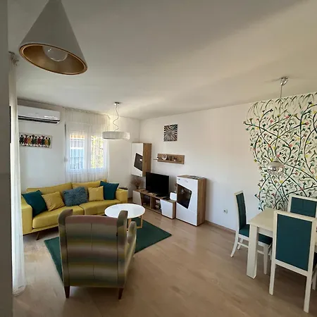 Ana's 2 Bedrooms Lovely Flat Lägenhet *