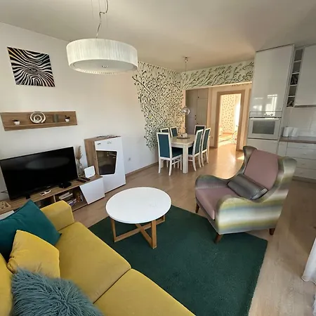 Apartment Ana's 2 Bedrooms Lovely Flat *