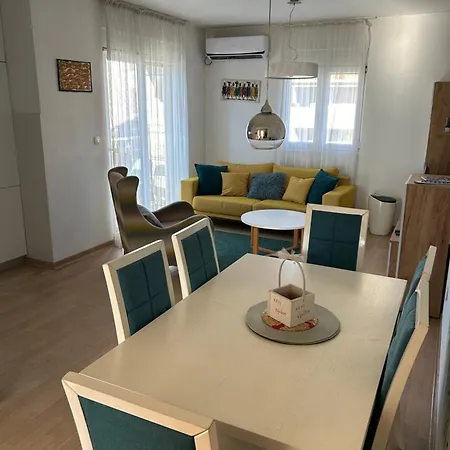 Ana's 2 Bedrooms Lovely Flat Apartment Podgorica