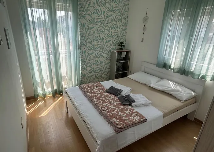 Apartment Ana's 2 Bedrooms Lovely Flat